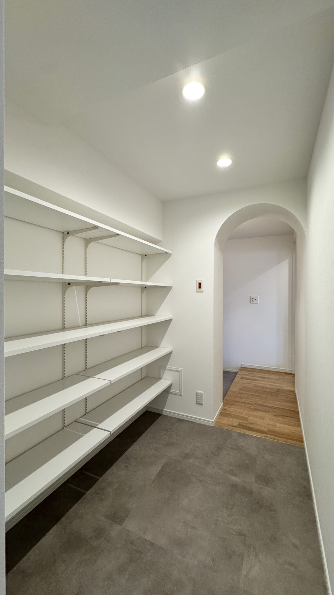039 Used Mansion Renovation
