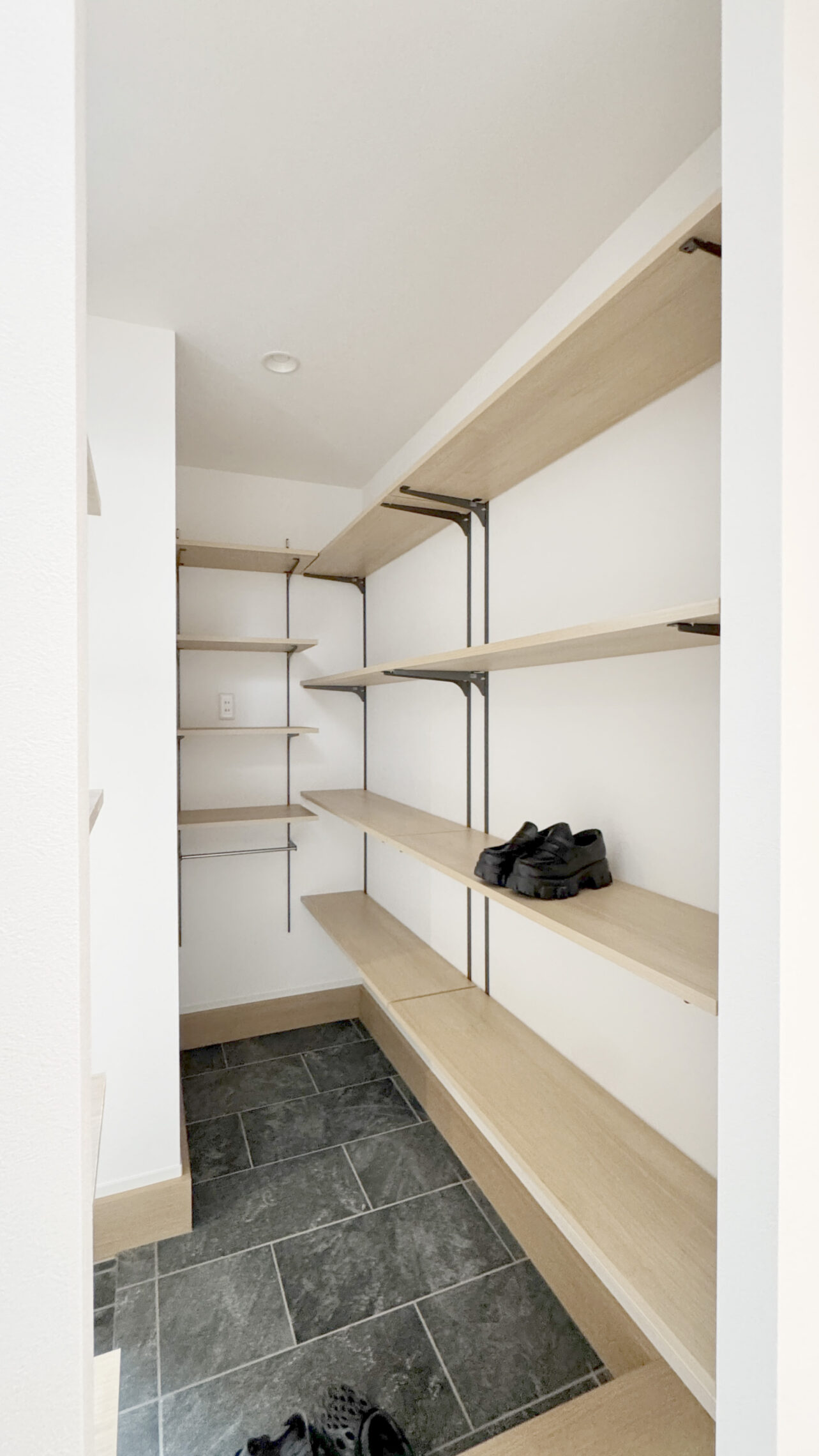 1030 Used House Renovation